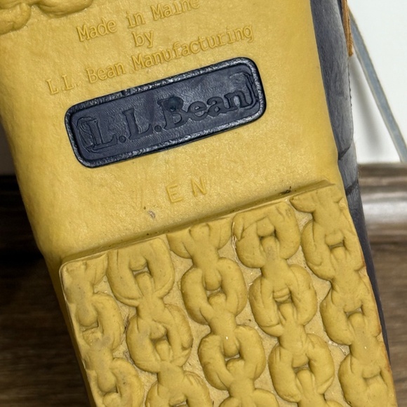 L. L. Bean Women's Bean Boot Mocs Leather Rubber Waterproof Size 9 Narrow - Picture 10 of 11